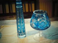 blaues DDR Glas, grosser Cognacschwenker und Vase, aus Nachlass - Sonneberg