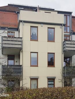 Schöne 2-Raum-Eigentumswohnung mit Balkon im 2. Obergeschoss in Radebeul - Radebeul