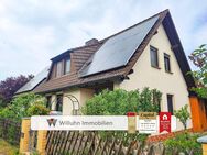 Großzügiges Einfamilienhaus mit Photovoltaik, Pool, Sauna, Kamin und Doppelgarage - Raguhn-Jeßnitz
