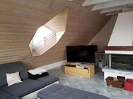 Ruhige 2,5-Zimmer-Maisonette-Wohnung mit Balkon und Einbauküche in Stuttgart - Stuttgart