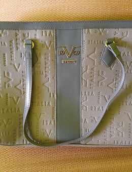 19v69 ITALIA Tasche in Grau von VERSACE - Nürnberg