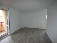 KLEIN, ABER FEIN - WOHNUNG MIT AUFZUG - zum Sondermietpreis!!!! - Oberlungwitz