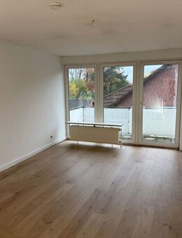 Schöne renovierte 3-Zimmer-Wohnung - Beckdorf