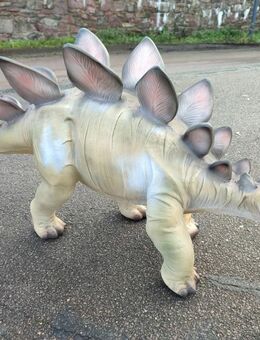Stegosaurus Dinosaurier Dekofigur Garten - Hergisdorf