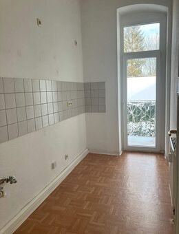 3-Raumwohnung - WG geeignet - Balkon - nah zum Stadtpark - Chemnitz