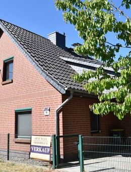 Charmantes Einfamilienhaus mit großem Grundstück - ländliche Idylle trifft auf Wohnkomfort!! - Passow (Mecklenburg-Vorpommern)