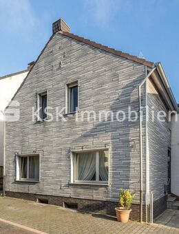 Kleines Haus mit großem Garten in gewachsener Umgebung sucht neue Familie! - Brühl (Nordrhein-Westfalen)