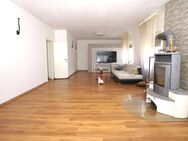 Mehrgenerationenhaus, Terrasse, Balkon, Garten, Garage. - Merzalben