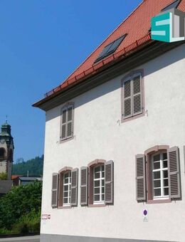 Traumhaft schön! Großzügige 3-Zimmer-Whg. mit Denkmalcharme - ideal für Paare & kleine Familien! - Waldkirch