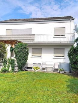 Helle 3 Zimmer-Etagenwohnung mit großem SW-Balkon & Garage / STP - Gerolsheim