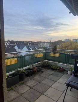 Schöne 3 ZKB Wohnung mit herrlichem Ausblick - Ludwigshafen (Rhein)