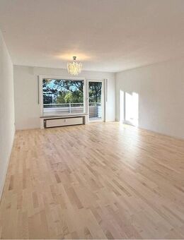 Wohnen mit Aussicht - 2,5-Zimmer-Wohnung mit Balkon & EBK in Stuttgart-Gaisburg - Stuttgart