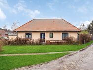 Sie entscheiden: Ein- oder Zweifamilienhaus - Bungalow in Lancken-Granitz auf Rügen - Lancken-Granitz