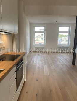 Neues Angebot im 4. OG: Wunderschöne 3 Zi.- Wohnung in Winterhude mit Fahrstuhl - Hamburg