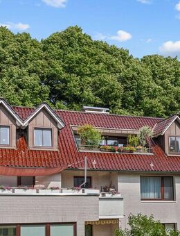 Zeitlose Großzügigkeit trifft moderne Ausstattung - Dachgeschosswohnung mit sonnigem Westbalkon - Hamburg