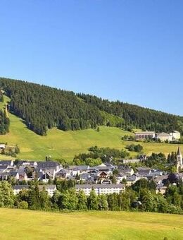 Dreiraumwohnung mit Panoramablick, Balkon und Erstbezug nach Modernisierung - Oberwiesenthal