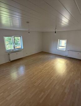 3ZKB 1.OG mit großem Wohnzimmer - Augsburg