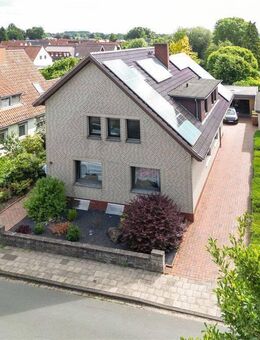 Wohnhaus mit viel Platz auf über 220 m2 Wohnfläche. 3 Etagen mit Ausbau-Potential - optimal als Kapital-Anlage geeignet! - Twistringen