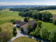 Hofanwesen mit Wald, Weiden, Wiesen und Äckern - Ebersberg