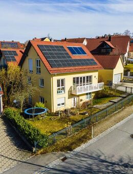 Großzügige Doppelhaushälfte in absolut ruhiger und sonniger Lage! - Hemau