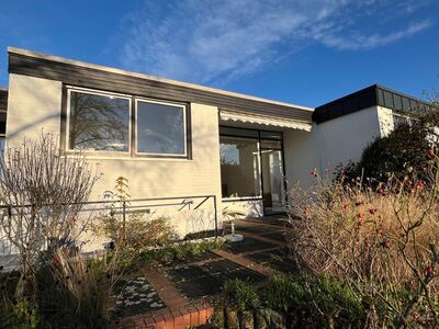 Bezugsfreier Reihen-Bungalow mit Patio und tollem Fernblick in schöner Halbhöhenlage Bonn-Oberkassel