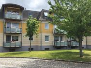 2-RW mit West-Balkon, EBK und Abstellraum in ruhiger, grüner und elbnaher Seniorenwohnanlage! - Heidenau (Sachsen)