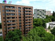 Helle, schöne Wohnung in einem neu sanierten Haus mit einzigartigem Balkonblick über Halle bis ins Mansfelder Land - Halle (Saale)