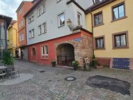 Stadt. Stil. Balkon. Großzügige 3-Zimmer-Wohnung im Zentrum Wertheim - Wertheim