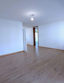 WG geeignet!! Schöne drei Zimmer Wohnung in Uninähe mit Balkon - Bochum