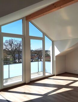 Kapitalanlage: 2 Zimmer DG Wohnung mit großzügigem Balkon - Wasserburg (Inn)