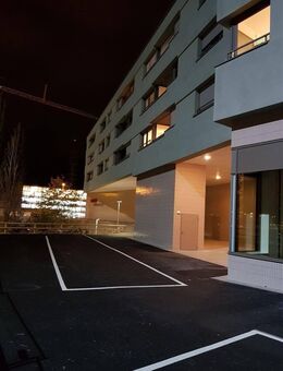 Schöne 2-Zi.-Whg. mit großem Balkon nah an den Riemarcaden u. direkter Anbindung zu U2 - München