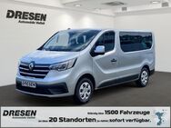 Renault Trafic, Combi Life Blue dCi 150 AppleCarplay, Jahr 2022 - Mönchengladbach