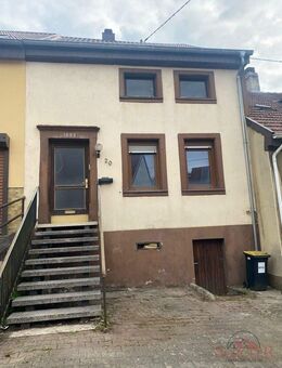PROVISIONSFREI+++FENSTER UND HAUSTÜR NEU+++EINFAMILIENHAUS IN WEMMETSWEILER (REF 0491) - Merchweiler