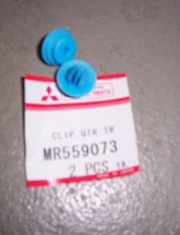 MR559073 Clip, Verkleidung-Seitenwand Mitsubishi Pajero - Hannover Vahrenwald-List