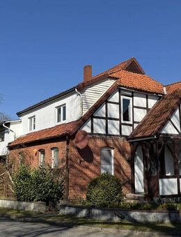 Solides Mehrfamilienhaus in ruhiger, ländlicher Lage in Wrestedt OT Stadensen - Wrestedt