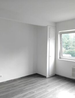 Sehr schöne sanierte 2 Zimmer Wohnung in Gelsenkirchen zu vermieten - Gelsenkirchen