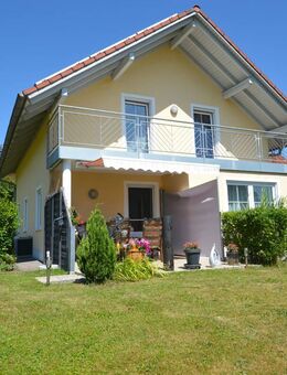Schönes Einfamilienhaus mit großem Garten - zur Eigennutzung oder Kapitalanlage - Johanniskirchen