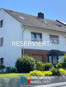 Mehrgenerationenwohnen oder Kapitalanlage - charmantes Reihenendhaus mit drei Einheiten! - Bad Oeynhausen