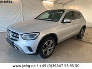 Mercedes-Benz 200 4M Exclusive Multib18"Kam Pano Nav+Leder - Steinbach-Hallenberg