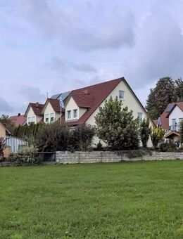 Hochwertiges Reihenendhaus in ruhiger Siedlungslage - Holzheim (Landkreis Donau-Ries)