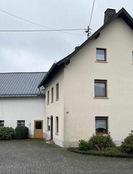 Einfamilienhaus mit Scheunenkomplex in Olzheim - Olzheim