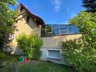 Haus mit Büro, Garagen, Werkstatt und großem Wintergarten - Kottmar