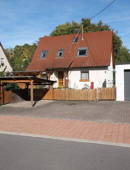 *** Schnuckeliges Häuschen mit großem Grundstück in guter Lage *** - Brackenheim