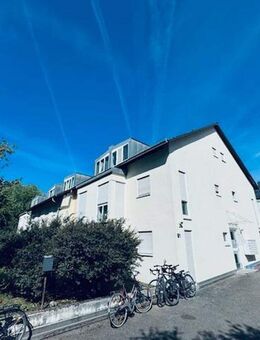 Helle 2-Zimmer-Wohnung im ruhigen Hinterhaus - Karlsruhe