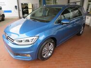 VW Touran, 2.0 TDI Highline ASSISTENTEN, Jahr 2021 - Werneuchen