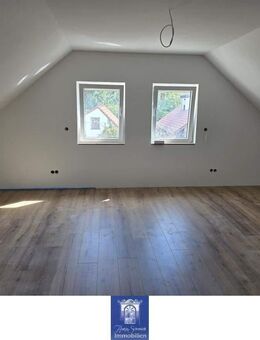 Erstbezug! Hochwertige Familienwohnung über 2 Ebenen! Terrasse, Garten, EBK! - Großräschen