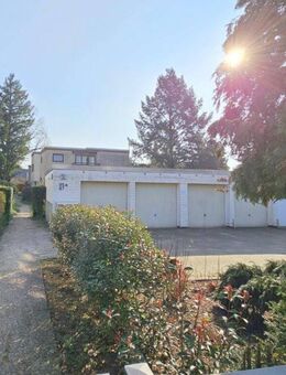 Helle Eigentumswohnung, im DG (1.OG), 3-Zi., mit Terrasse, Balkon und Garage, in Berlin-Lichterfelde - Berlin