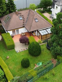 Liebevoll gepflegtes Familienhaus mit Wintergarten, Kamin und großem Garten in idyllischer Lage - Neckargemünd