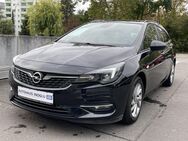 Opel Astra, 1.2 Premium-Paket Le, Jahr 2021 - Rüsselsheim