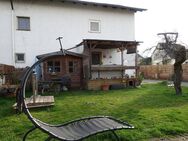TÖGING: gepflegte DHH mit 2 Garagen, Büro/Gästebereich und großem Freisitz - Töging (Inn)